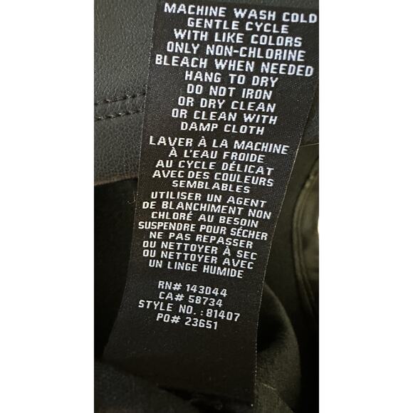 Bagatelle Collection Faux Leather Black Short Sleeve Top Size M Minimalist - Picture 8 of 8